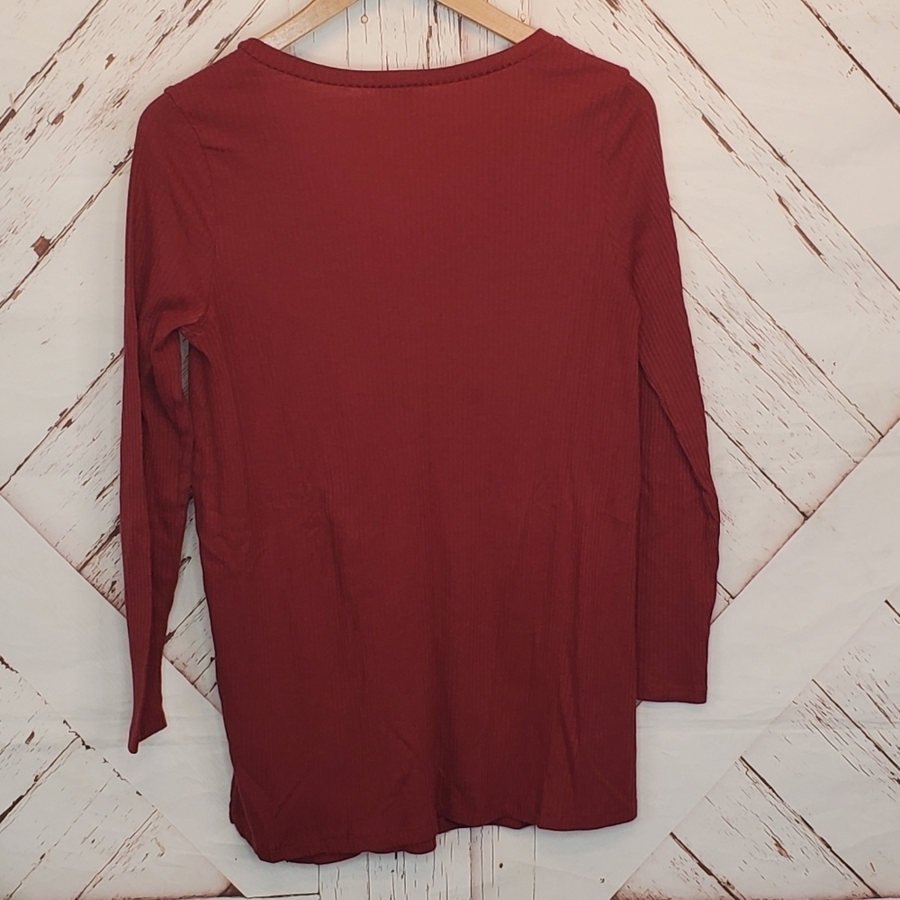 ASOS Red V-neck Ribbed Shirt - Picture 2 of 4